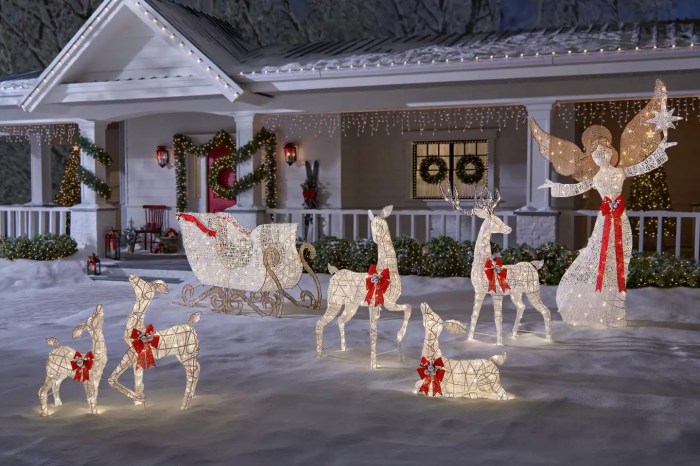 Modern christmas decor outdoor