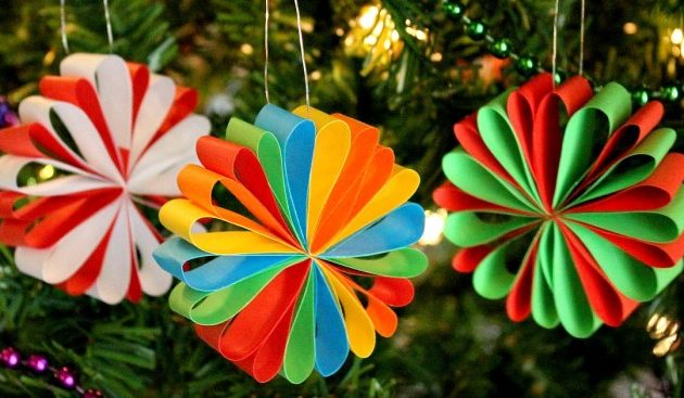 Christmas Decor with Paper Festive Crafts