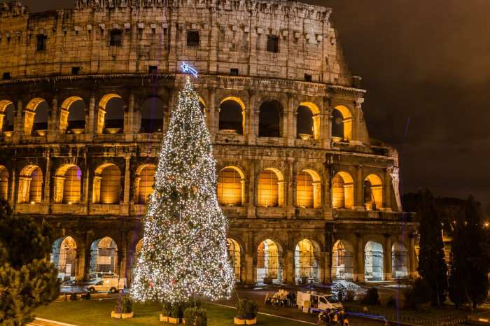 Christmas decor in italy