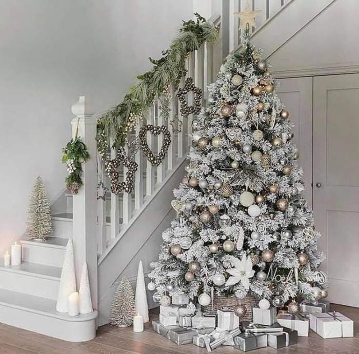 Christmas tree decor white